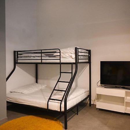 Charming Domicile Wien Allerheiligenplatzアパートメント エクステリア 写真